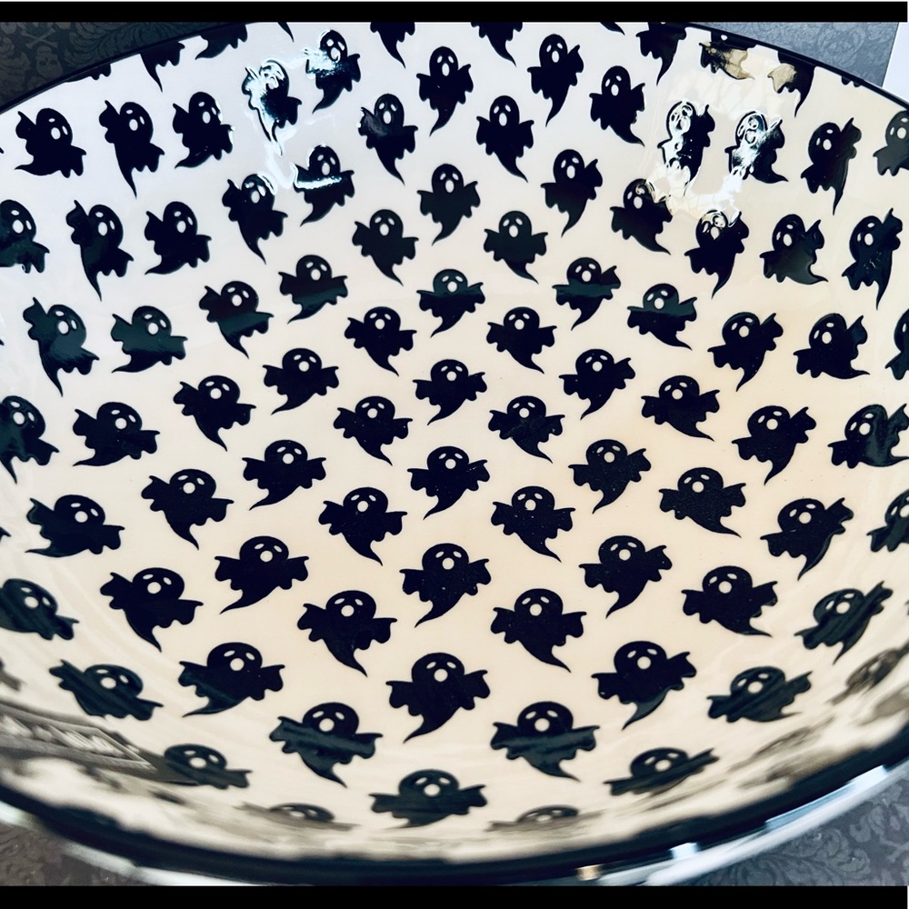 Halloween Stoneware Black Flying Ghosts Bowl 10” Diameter Spooky - Picture 2 of 6